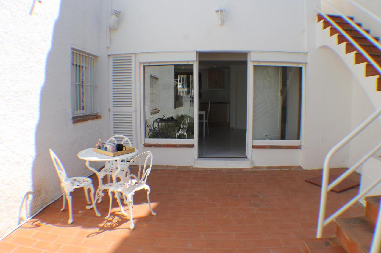 Agi Port De Rosas Apartment Екстериор снимка