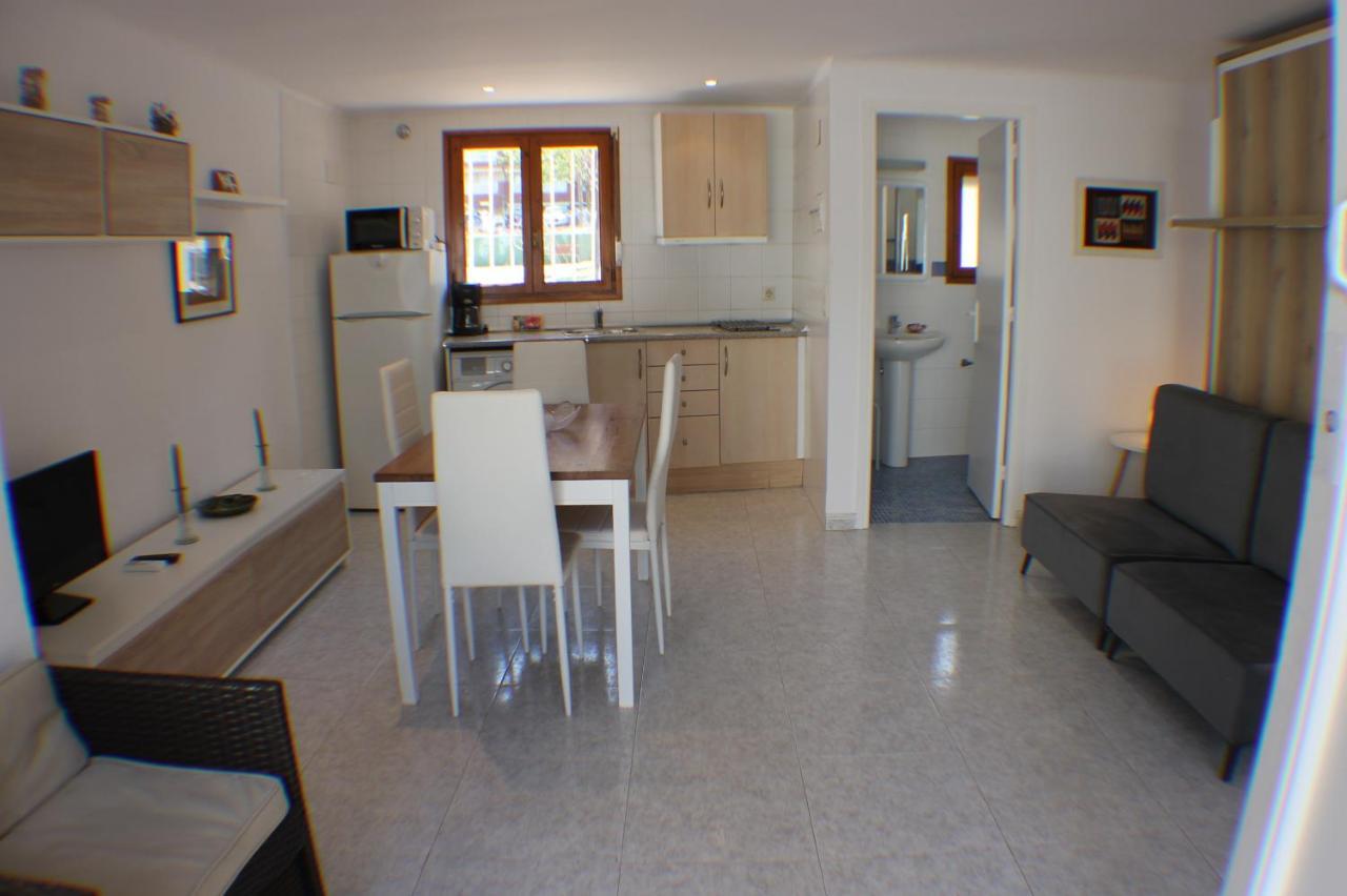 Agi Port De Rosas Apartment Екстериор снимка