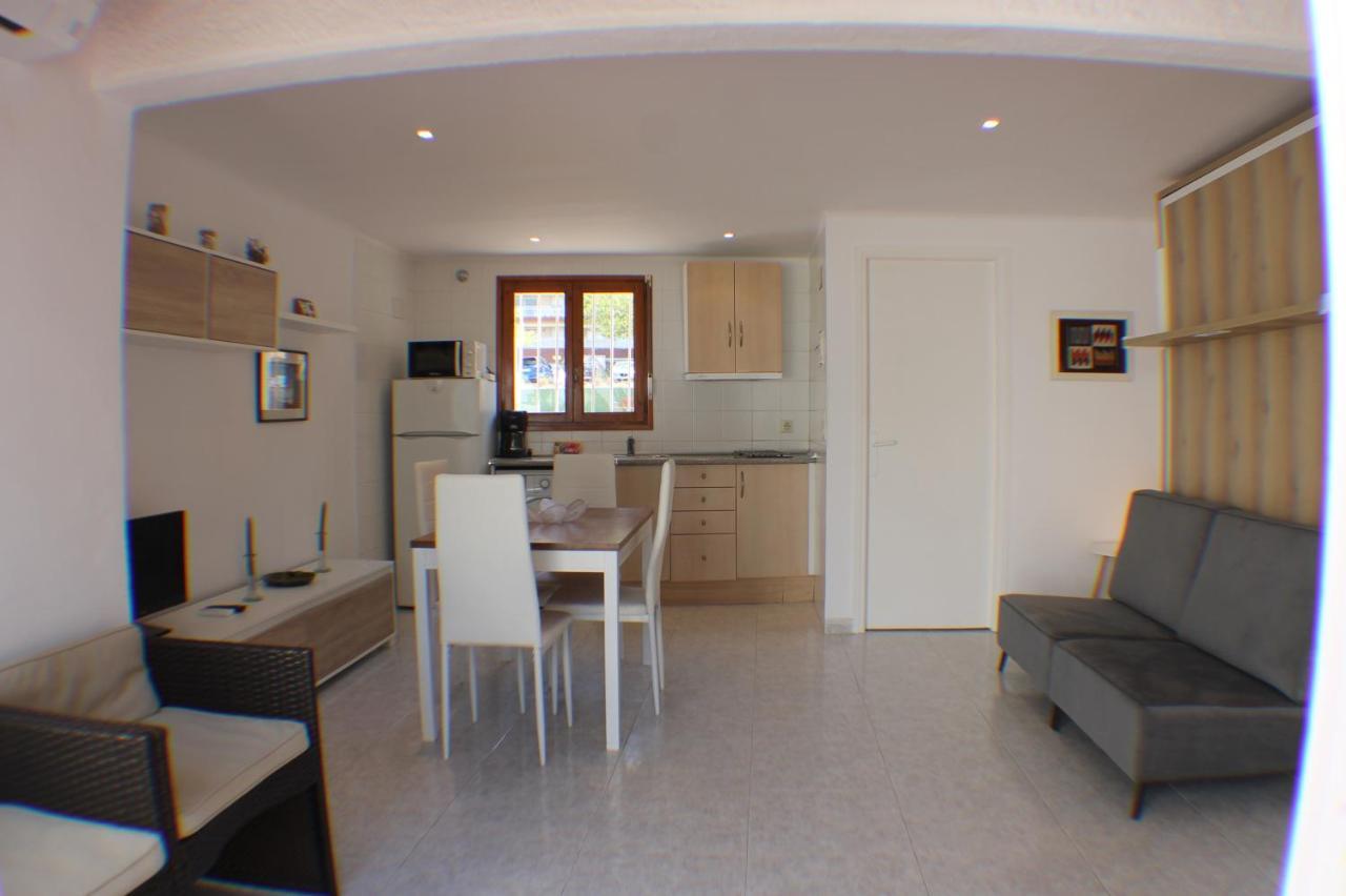 Agi Port De Rosas Apartment Екстериор снимка